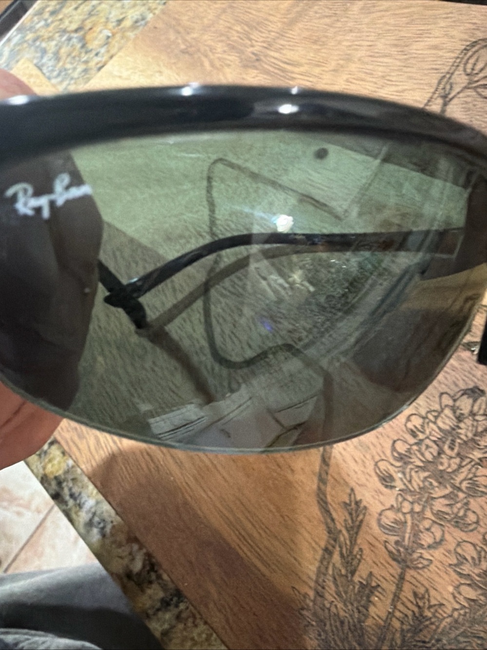 Ray-Ban Black Frame Sunglasses with Green Lenses - Sleek Wrap Style